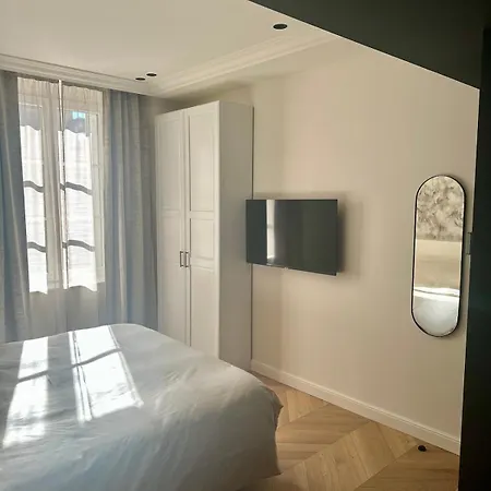 Otentik Noblesse Royal View Apartment *