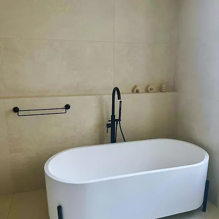 Otentik Noblesse Royal View Apartman