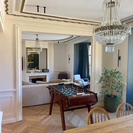 Apartment Otentik Noblesse Royal View
