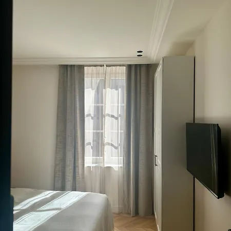 Otentik Noblesse Royal View Appartamento