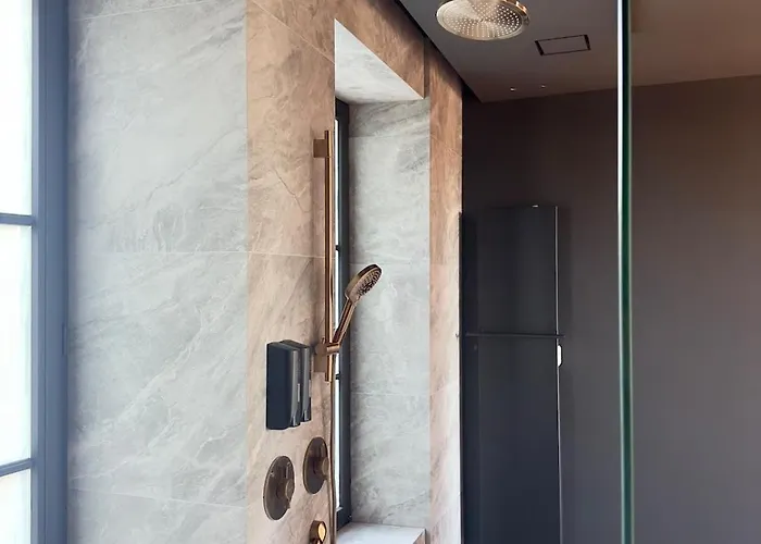 Otentik Noblesse Royal View Мец