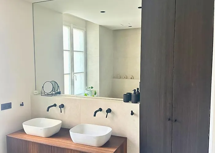 Otentik Noblesse Royal View *