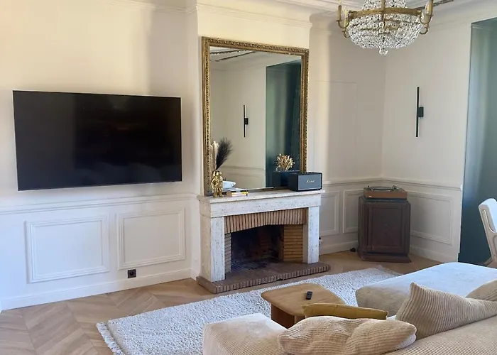 Otentik Noblesse Royal View Мец