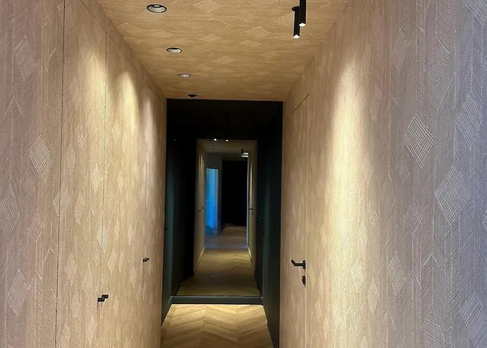 Otentik Noblesse Royal View