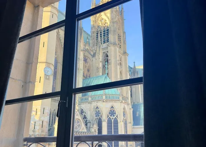 Otentik Noblesse Royal View *